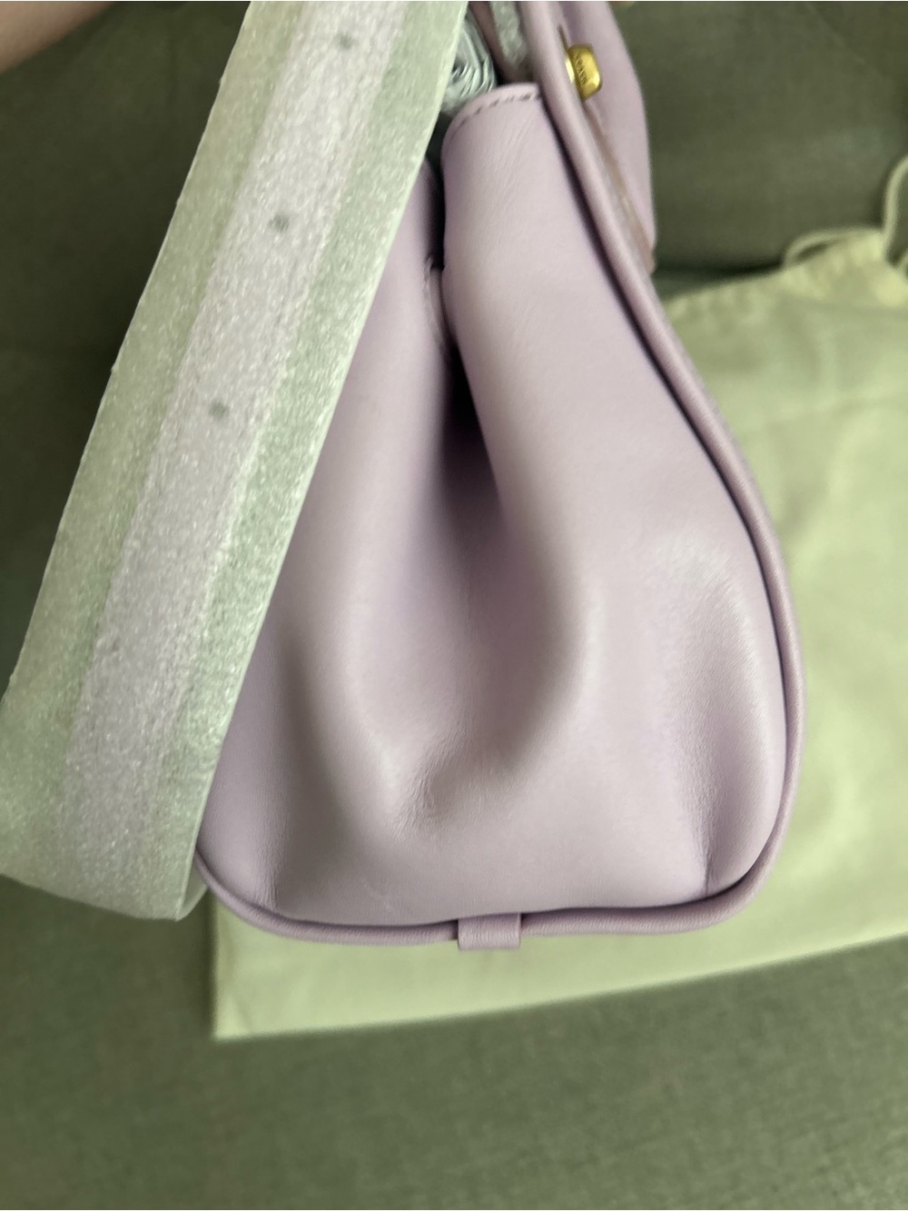 Coach Buy Now Turnlock Tote Bag 22 in B4 / Light Orchid - Picture 9 of 16